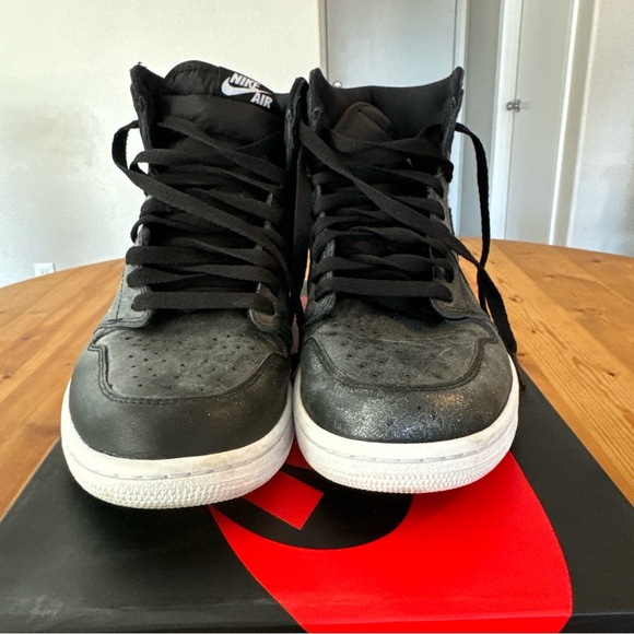 Size 10.5 - Air Jordan 1 Retro OG High Cyber Monday - Picture 2 of 15
